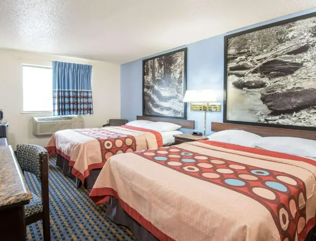 Super 8 by Wyndham New Castle hotel detail image 4