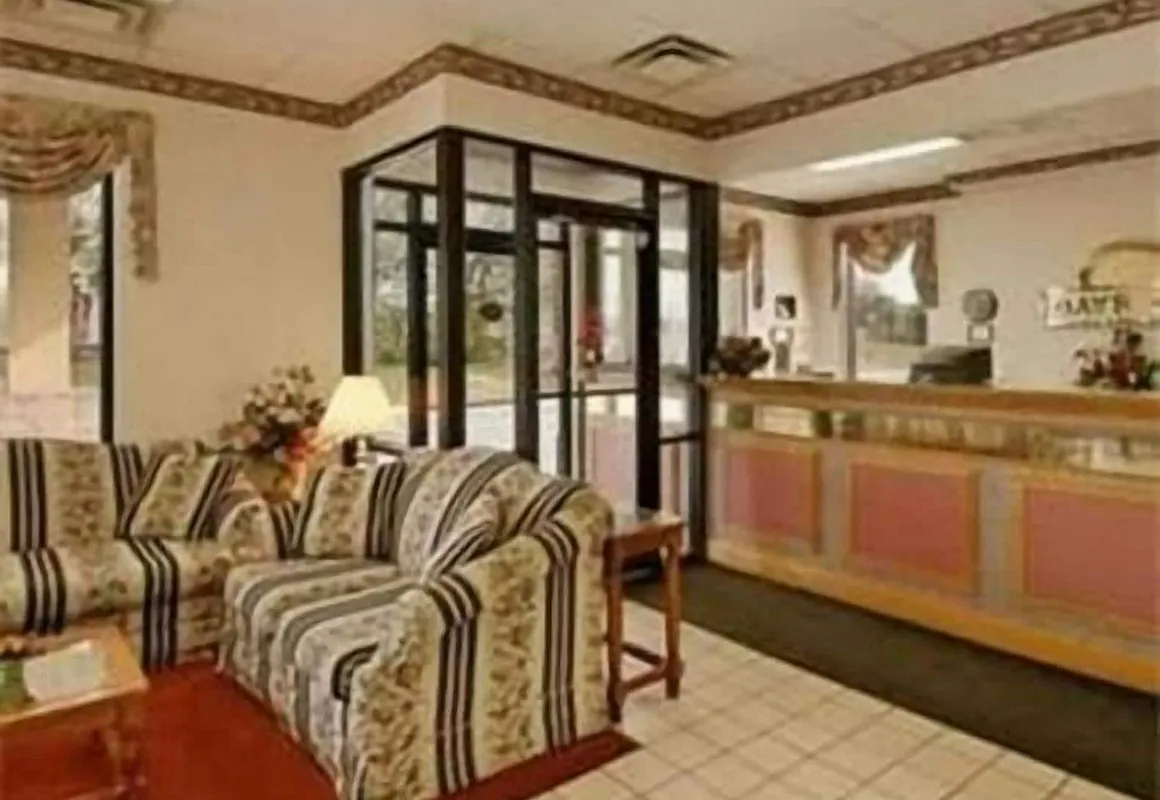 Days Inn by Wyndham White House hotel hero