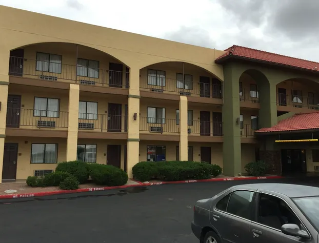 Quality Inn Airport East hotel detail image 2