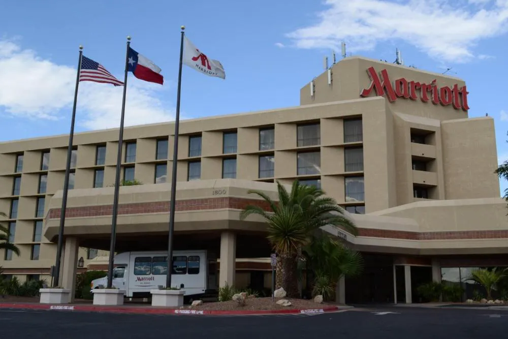 Marriott El Paso hotel hero