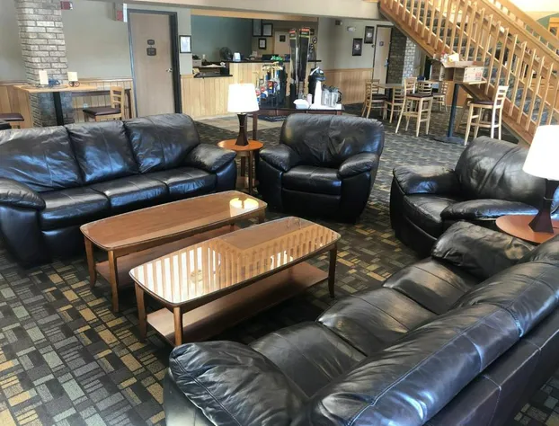 Cobblestone Hotel & Suites – Wisconsin Rapids hotel detail image 2