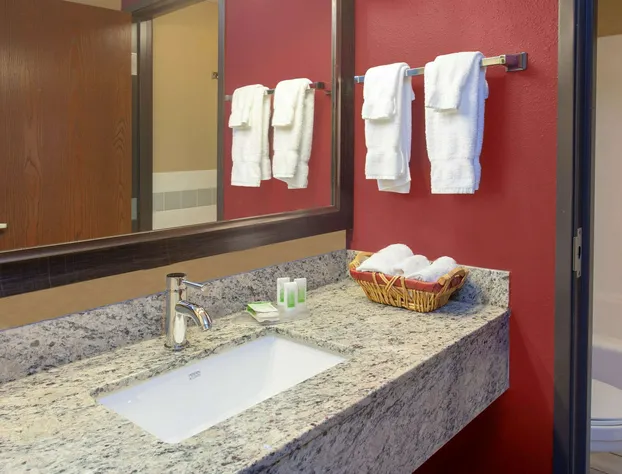 AmericInn by Wyndham Hutchinson hotel detail image 3