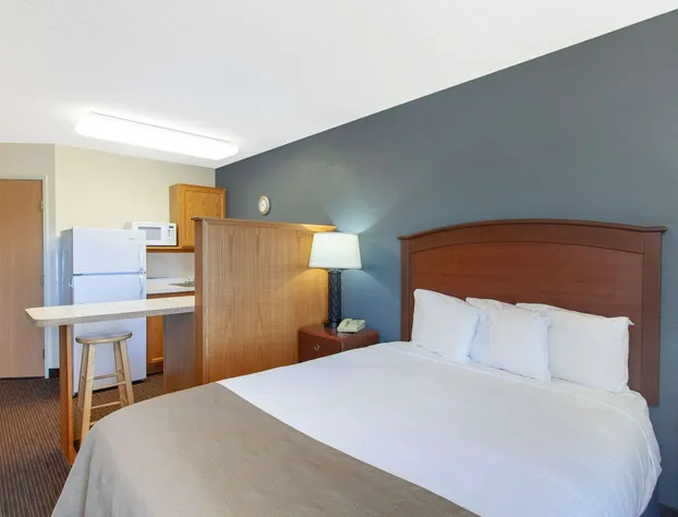 AmericInn by Wyndham Hutchinson hotel detail image 4