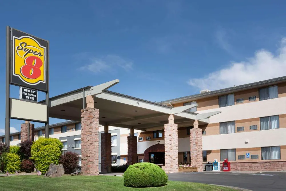Super 8 by Wyndham Grand Junction Colorado hotel hero