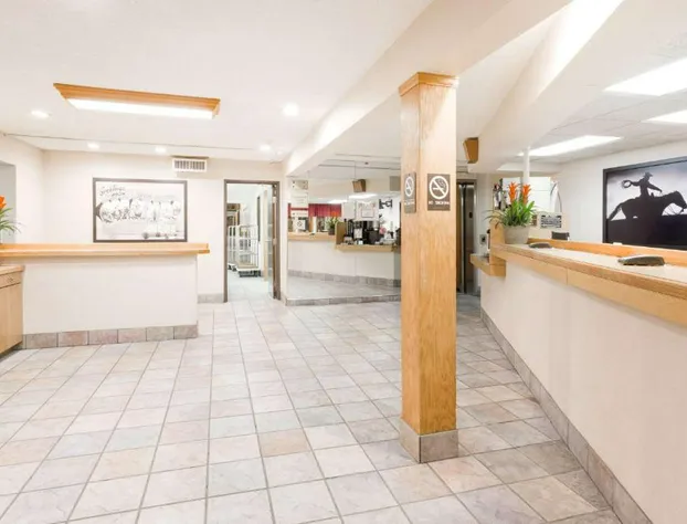 Super 8 by Wyndham Grand Junction Colorado hotel detail image 3