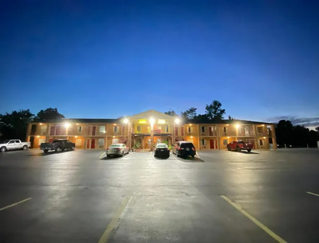 Americas Inn hotel detail image 3