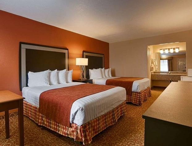 Surestay Hotel By Best Western Zapata hotel detail image 1