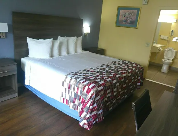 Red Roof Inn Hampton Coliseum. hotel detail image 4