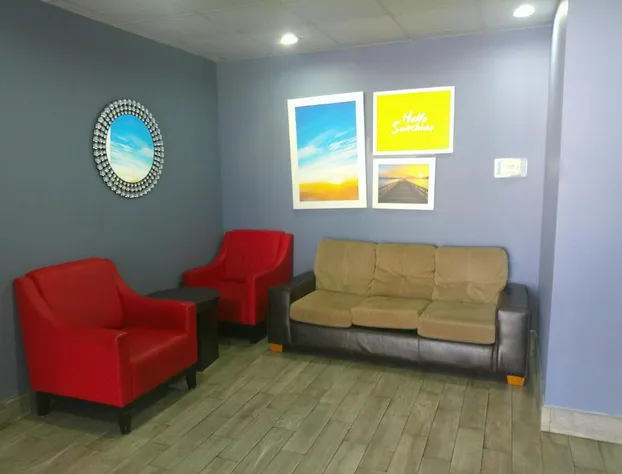 Red Roof Inn Hampton Coliseum hotel detail image 1