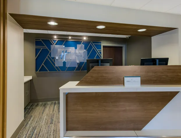 Holiday Inn Express Hampton - Coliseum Central by IHG hotel detail image 3