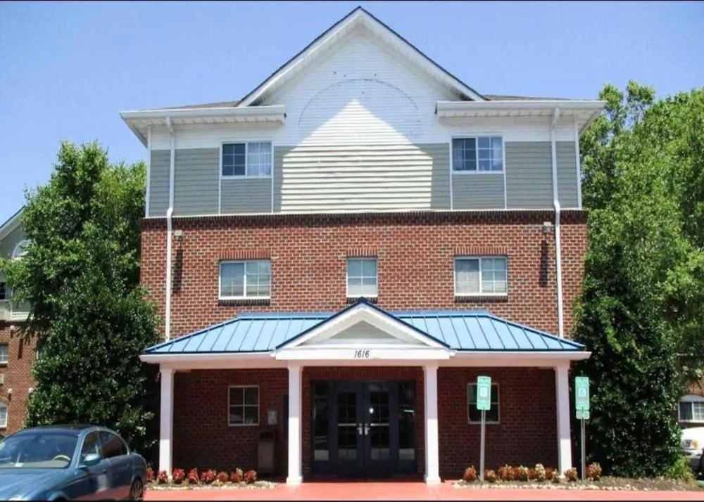 Studio 6 Hampton, VA - Langley AFB Area hotel hero