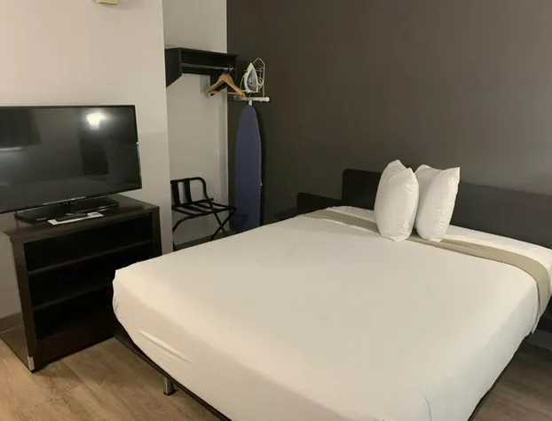 Studio 6 Hampton, VA - Langley AFB Area hotel detail image 3