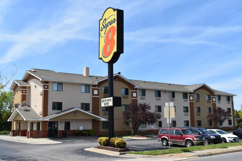 Super 8 by Wyndham Newport News/Jefferson Ave. hotel hero