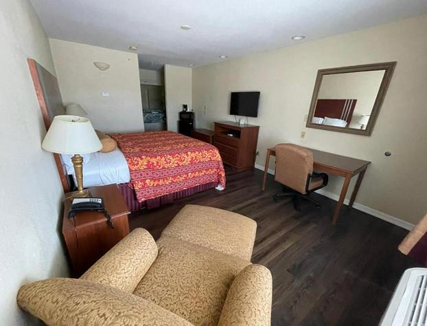 Riviera Inn & Suites hotel detail image 4