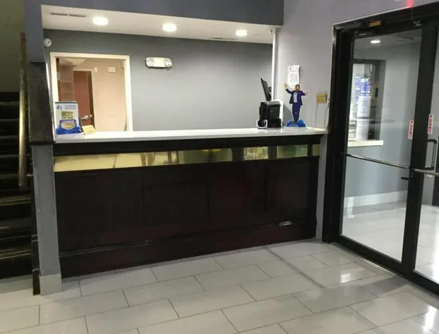 Super 8 by Wyndham Greer/Spartanburg Area hotel detail image 1