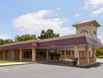 Super 8 by Wyndham Gaffney hotel detail image 2