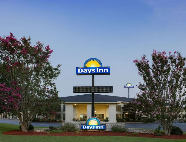 Days Inn by Wyndham Spartanburg Waccamaw hotel detail image 2