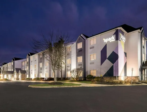 Spark by Hilton Sterling Dulles Airport hotel detail image 3