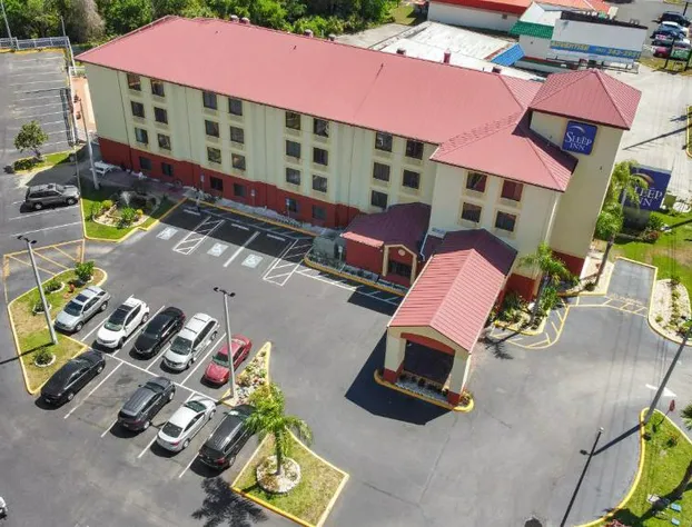 Sleep Inn Leesburg Chain of Lakes hotel detail image 4