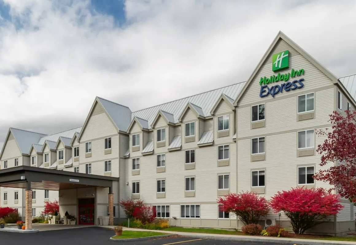 Holiday Inn Express & Suites Lincoln East - White Mountains by IHG hotel hero
