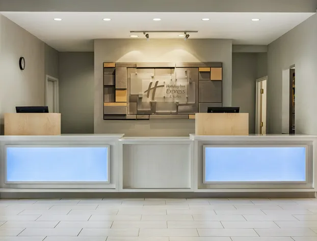 Holiday Inn Express & Suites Philadelphia - Mt. Laurel by IHG hotel detail image 3