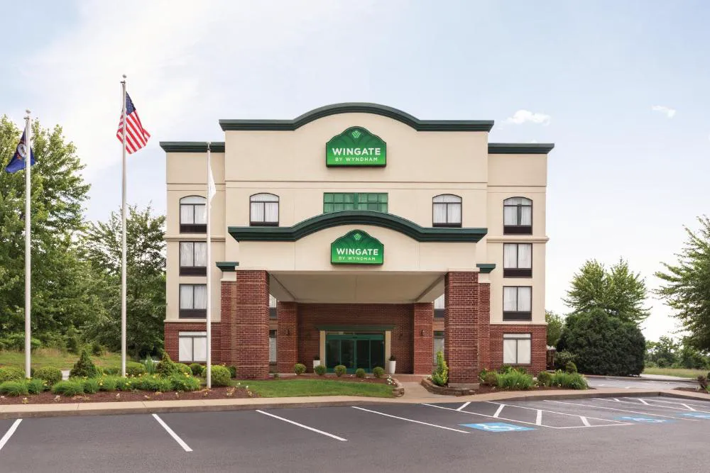Wingate by Wyndham Louisville East hotel hero
