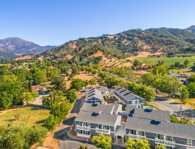 UpValley Inn & Hot Springs Napa Valley, an Ascend Collection Hotel hotel detail image 2