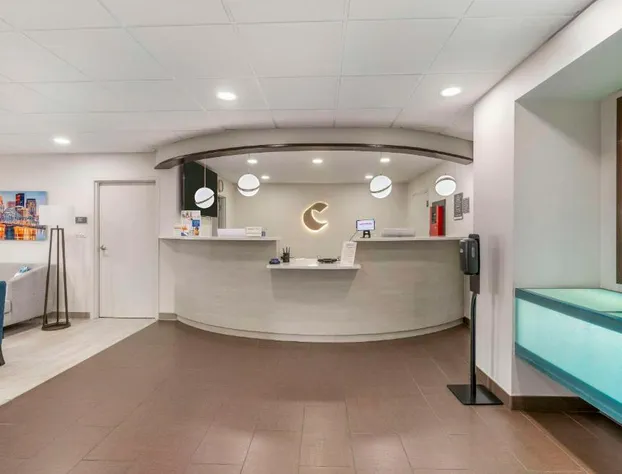 Comfort Inn & Suites Louisville Airport Fair & Expo hotel detail image 3