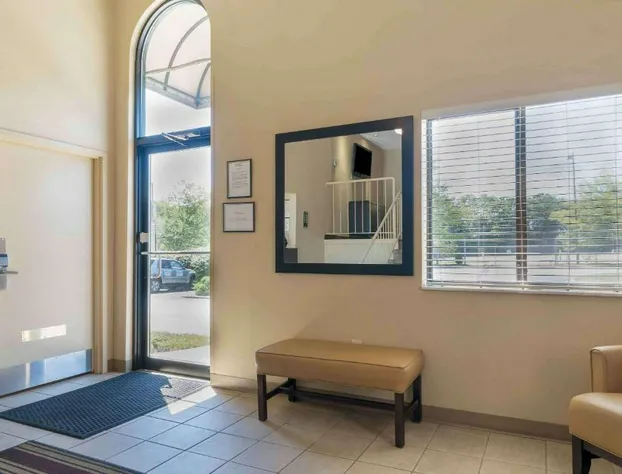 Suburban Studios Louisville East hotel detail image 4