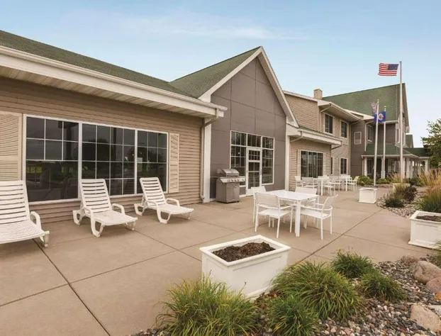 Country Inn & Suites by Radisson, Willmar, MN hotel detail image 2