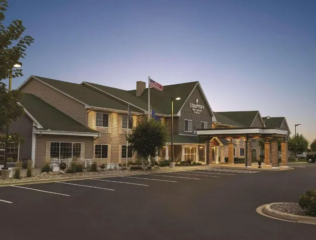 Country Inn & Suites by Radisson, Willmar, MN hotel detail image 3