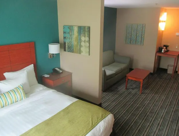Best Western Plus Menomonie Inn & Suites hotel detail image 4