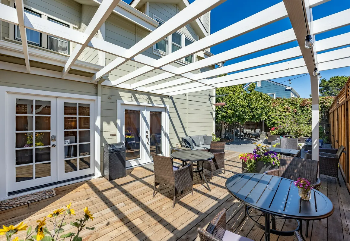 Nantucket Whale Inn hotel hero