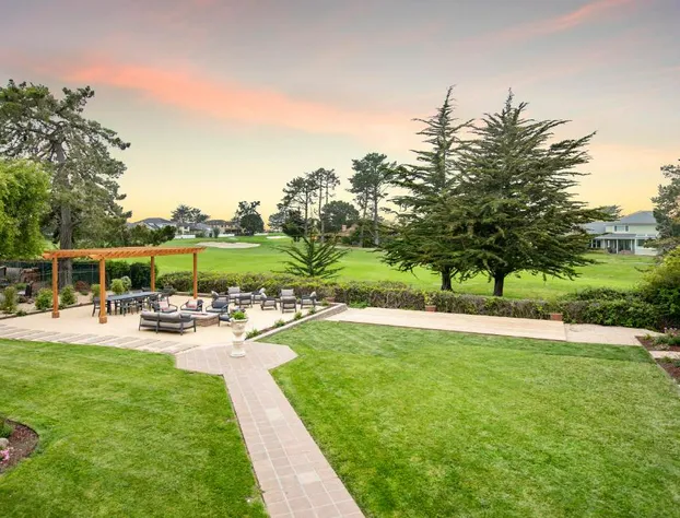 Half Moon Bay Lodge hotel detail image 4