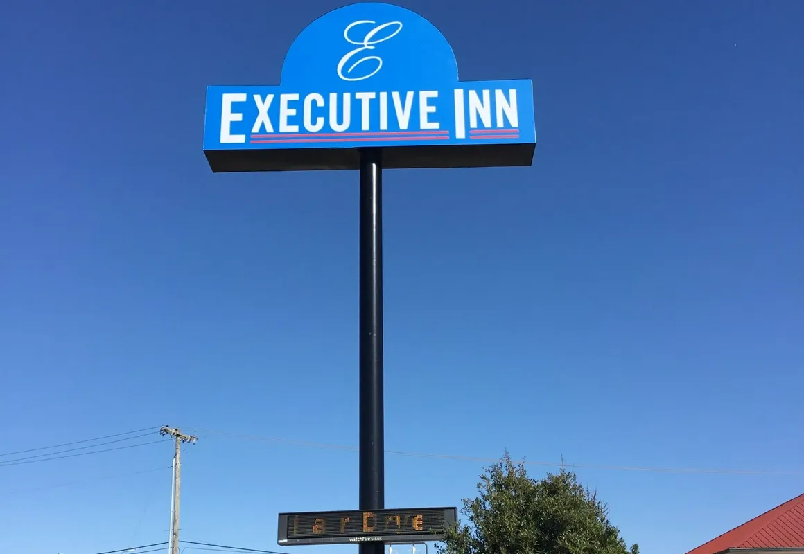 Executive Inn hotel hero