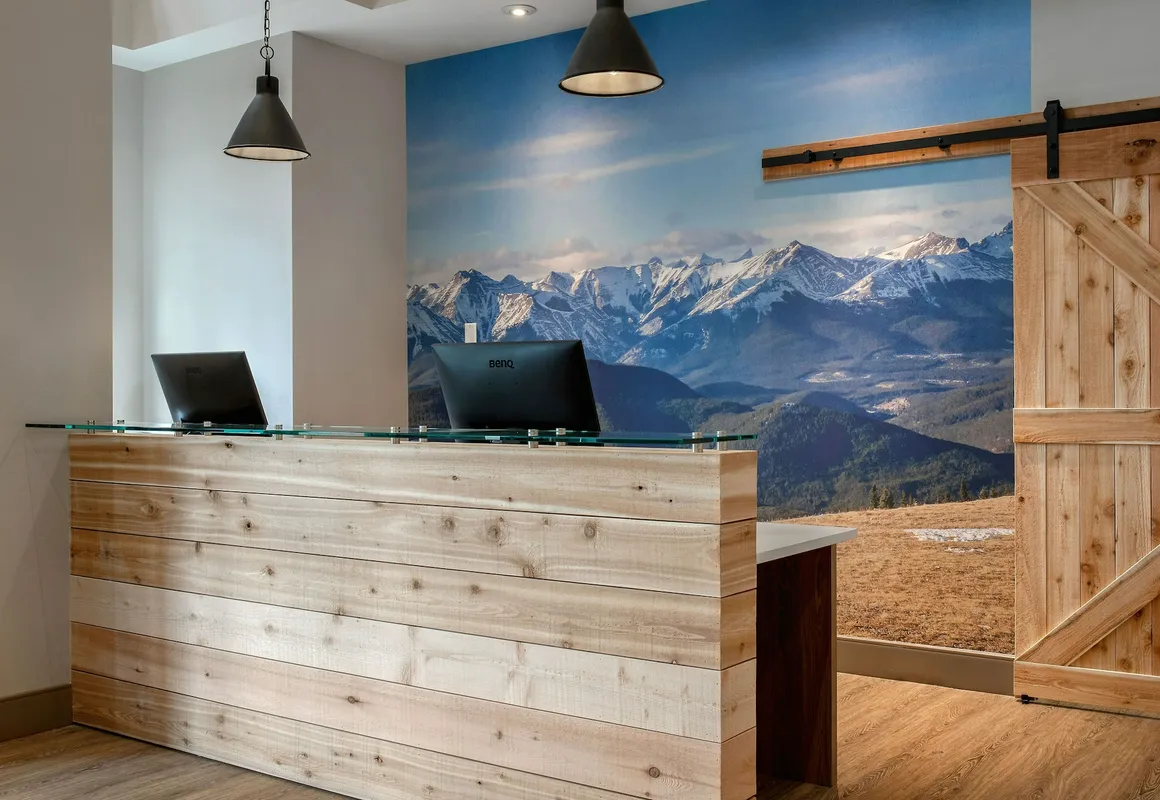 Canalta Cochrane hotel hero