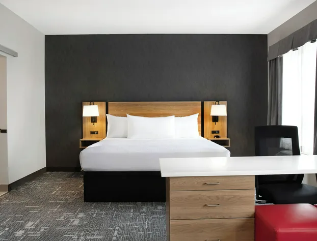 Canalta Cochrane hotel detail image 2