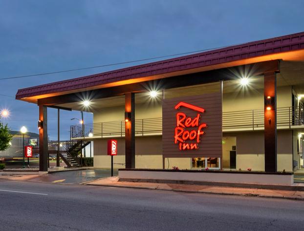 Red Roof Inn Fort Smith Downtown hotel detail image 2