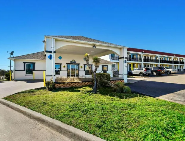 Days Inn by Wyndham Gainesville hotel detail image 4