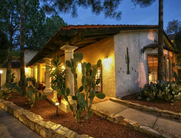 DoubleTree Suites by Hilton Tucson Airport hotel detail image 2