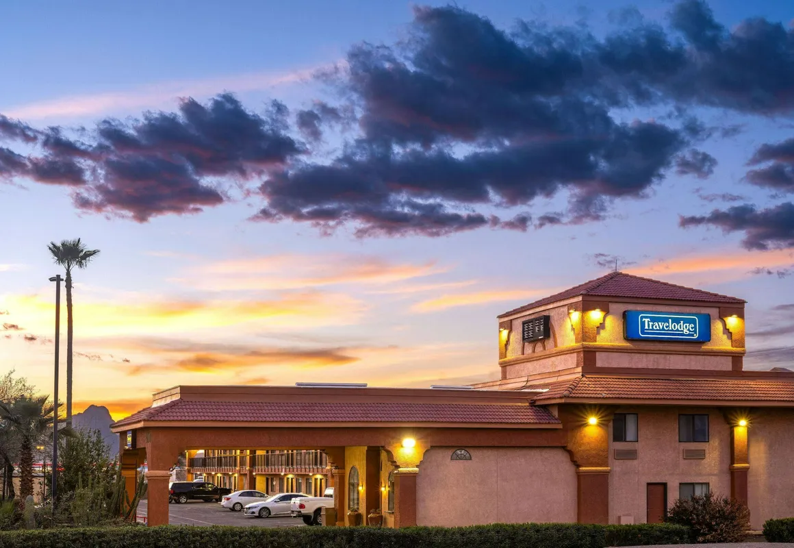 Travelodge by Wyndham Tucson AZ hotel hero