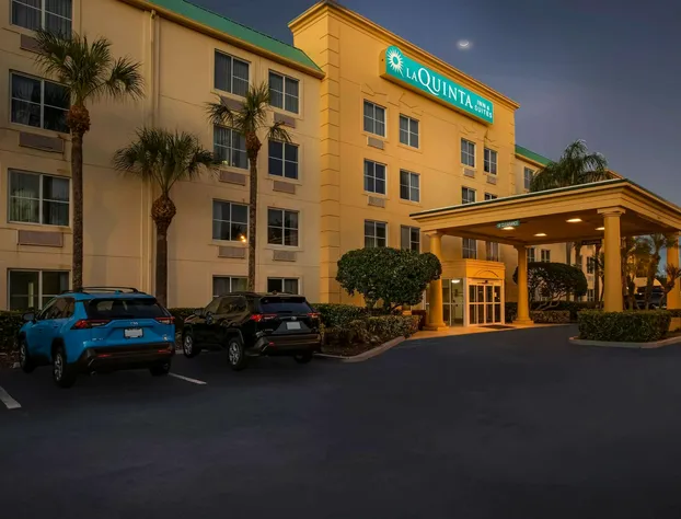 La Quinta Inn & Suites by Wyndham Melbourne Viera hotel detail image 2