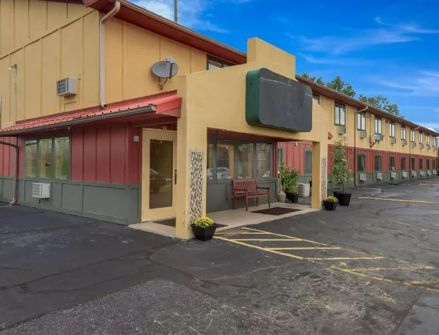 Rodeway Inn Benton hotel detail image 2