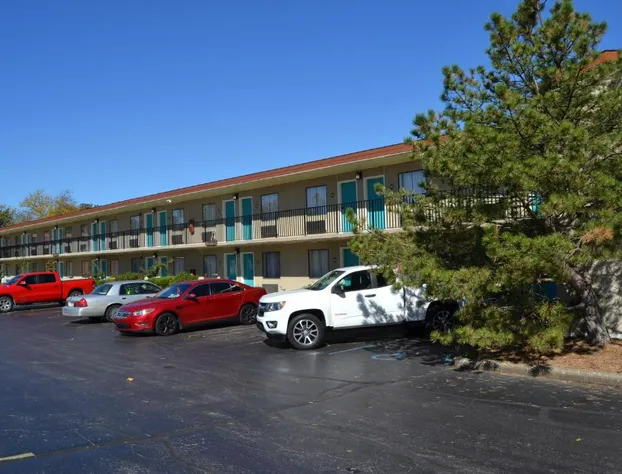 Cascades Inn hotel detail image 1