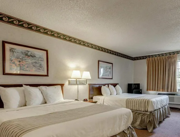 Econo Lodge Inn & Suites El Paso West hotel detail image 3