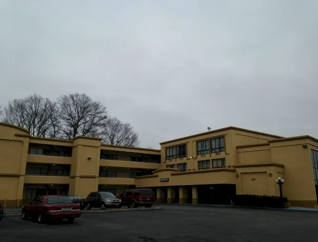 Diamond Inn and Suites hotel detail image 1