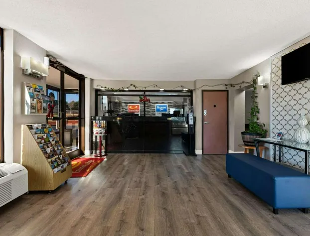 Econo Lodge hotel detail image 3