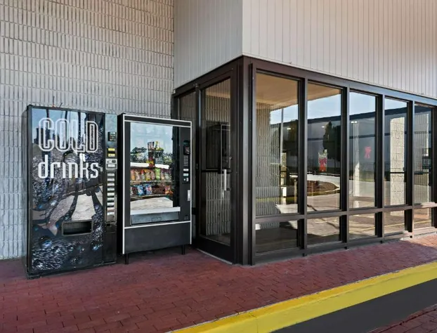 Econo Lodge hotel detail image 1