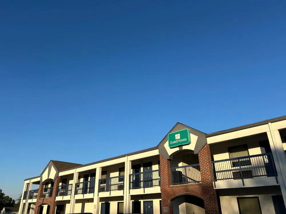 GuestHouse Dothan hotel hero