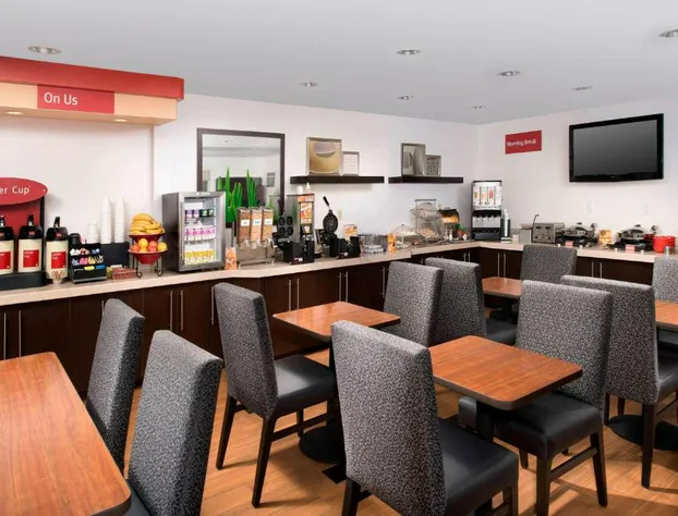 Towneplace Suites Abq Airport hotel detail image 3